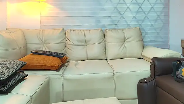 oliver evans  online show from 06/11/26, 02:53