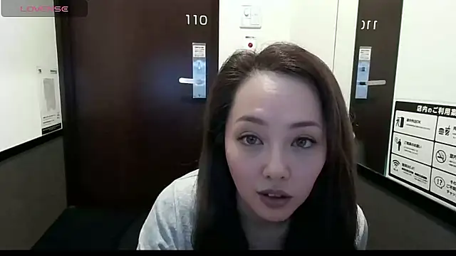 Snapshot of Yuu_jpn chatting on 04/28/26, 11:43 Yuu jpn online show from 04/28/26, 11:43