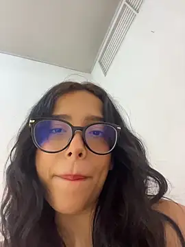 Snapshot of milakitti chatting on 06/03/26, 05:32 milakitti online show from 06/03/26, 05:32