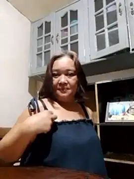 jeanyummytits online show from 05/14/26, 02:46