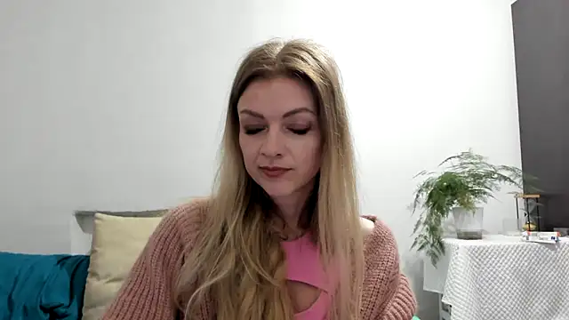 Snapshot of Severina7 chatting on 06/16/26, 08:11 Severina7 online show from 06/16/26, 08:11