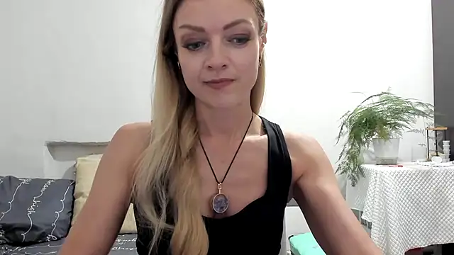 Snapshot of Severina7 chatting on 07/20/26, 07:38 Severina7 online show from 07/20/26, 07:38