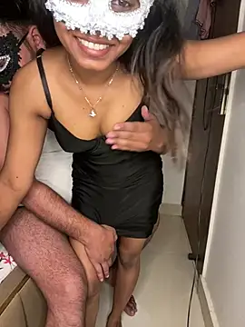 Too yum girl online show from 07/07/26, 02:54