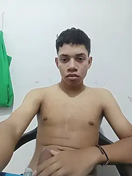 curious straight guy online show from 06/29/26, 01:45