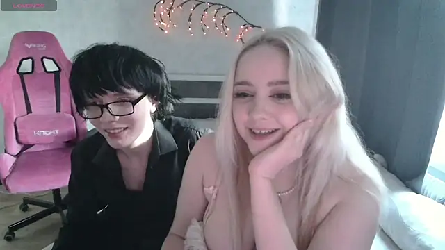 Snapshot of ScallyMilana chatting on 04/27/26, 12:58 ScallyMilana online show from 04/27/26, 12:58