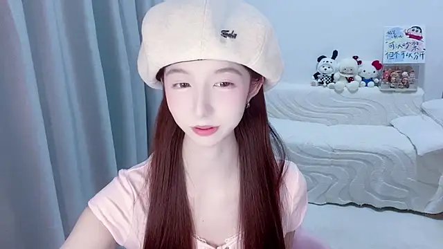 Snapshot of lucky-tt chatting on 06/04/26, 02:56 lucky-tt online show from 06/04/26, 02:56