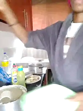 Sammmynoe online show from 06/18/26, 08:47