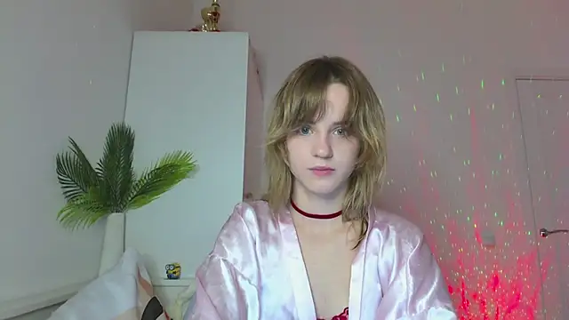Tessa Shy  online show from 07/28/26, 08:52