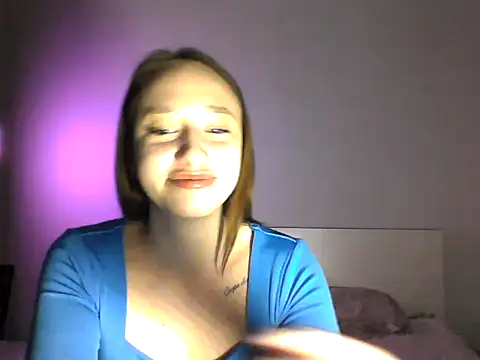 Snapshot of DarkMirel chatting on 04/18/26, 07:58 DarkMirel online show from 04/18/26, 07:58