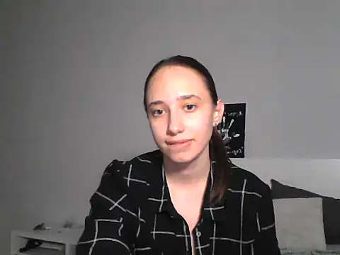 Snapshot of DarkMirel chatting on 06/06/26, 06:45 DarkMirel online show from 06/06/26, 06:45