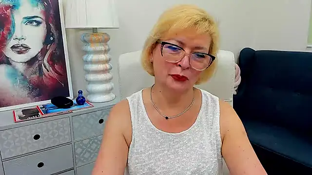 luna xfantasy online show from 06/19/26, 06:29