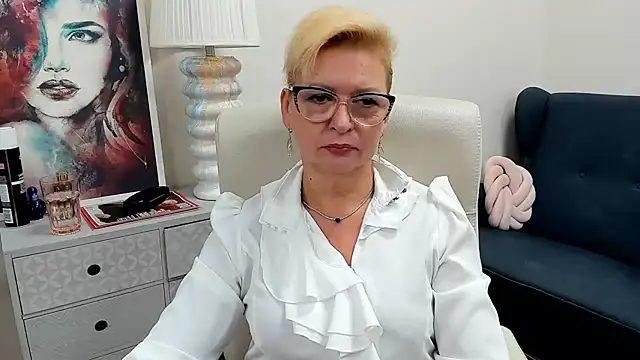 luna xfantasy online show from 07/24/26, 06:33