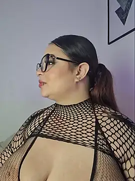 Snapshot of Nicolevega1 chatting on 06/12/26, 01:15 Nicolevega1 online show from 06/12/26, 01:15