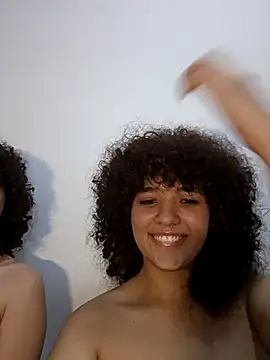 Chloe and Violeta online show from 07/27/26, 02:29