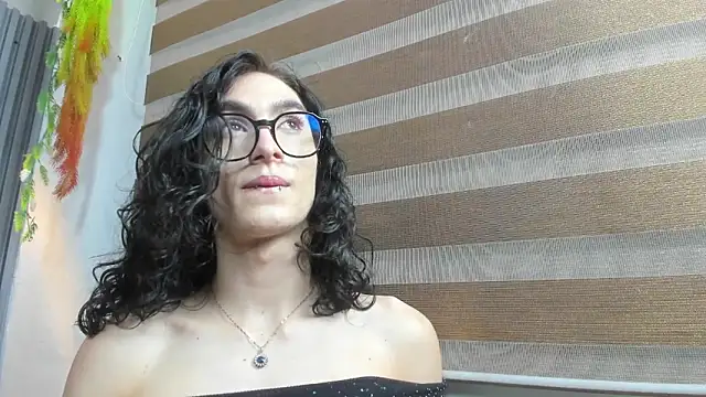 Snapshot of Shammy_rosse chatting on 06/09/26, 08:20 Shammy rosse online show from 06/09/26, 08:20