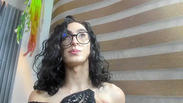 Snapshot of Shammy_rosse chatting on 06/14/26, 12:30 Shammy rosse online show from 06/14/26, 12:30