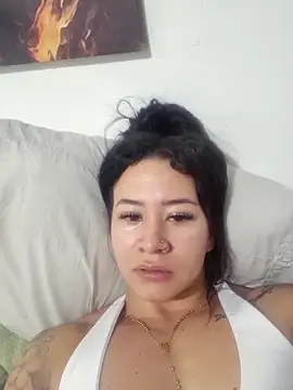 Snapshot of AngelMartinss chatting on 04/15/26, 04:58 AngelMartinss online show from 04/15/26, 04:58