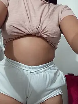 DaniellaGiraldo online show from 06/04/26, 01:50