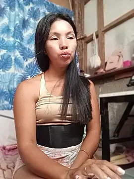 Snapshot of _sweetbabe23 chatting on 04/15/26, 01:56 sweetbabe23 online show from 04/15/26, 01:56