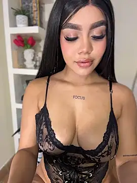 Tyra malkovaa online show from 07/10/26, 04:39
