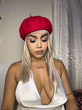 Tyra malkovaa online show from 07/19/26, 04:27
