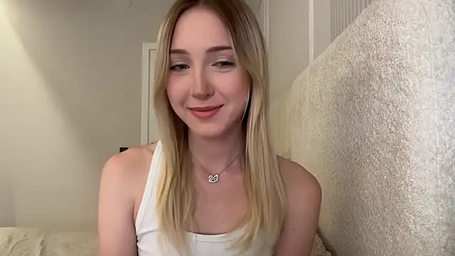 Kattie Petite online show from 07/27/26, 04:36