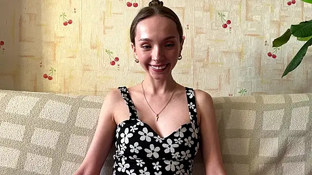 AdriannaBill online show from 05/16/26, 04:17