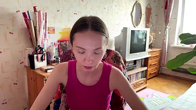 AdriannaBill online show from 06/10/26, 03:00