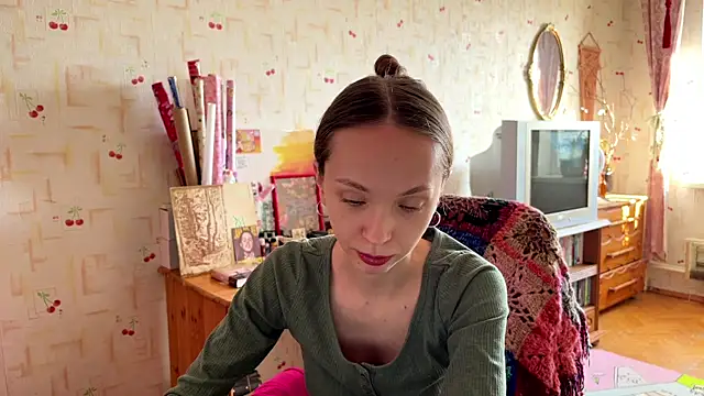 AdriannaBill online show from 06/17/26, 03:02