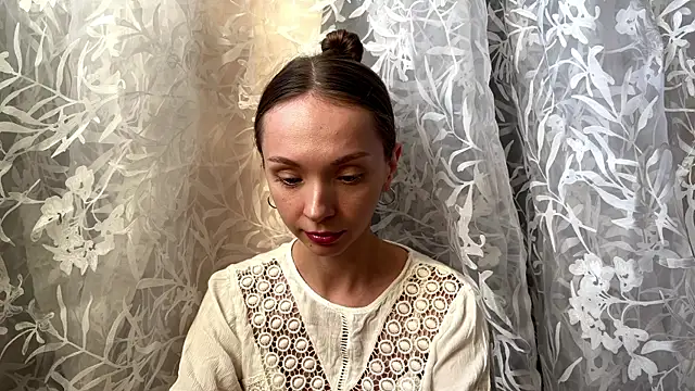 AdriannaBill online show from 07/11/26, 04:10