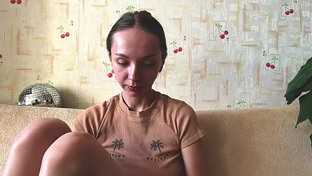 AdriannaBill online show from 07/17/26, 03:18