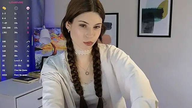 Snapshot of Umia_Bordered chatting on 05/14/26, 04:14 Umia Bordered online show from 05/14/26, 04:14