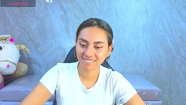 Snapshot of grecia_soler_a chatting on 05/21/26, 01:07 grecia soler a online show from 05/21/26, 01:07