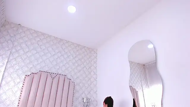 katherine glow online show from 06/13/26, 03:21