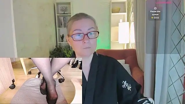 Alexandra Kind online show from 06/28/26, 08:48