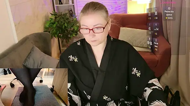 Alexandra Kind online show from 06/30/26, 01:45