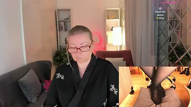 Alexandra Kind online show from 07/12/26, 11:07