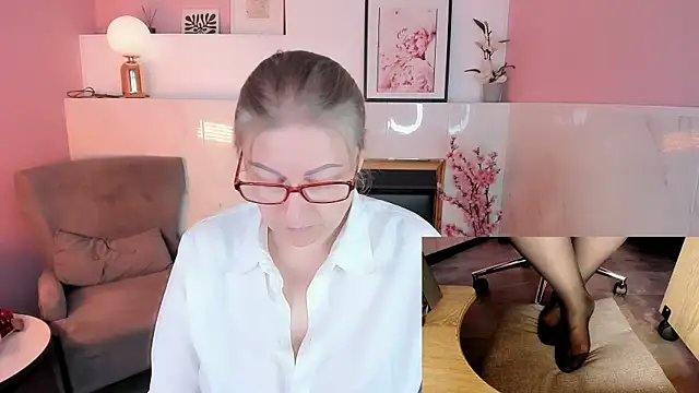 Alexandra Kind online show from 07/19/26, 08:56
