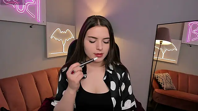 Snapshot of AliceLiador_ chatting on 05/17/26, 02:35 AliceLiador online show from 05/17/26, 02:35