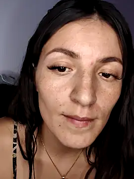 Snapshot of tina_sussy chatting on 06/03/26, 02:33 tina sussy online show from 06/03/26, 02:33