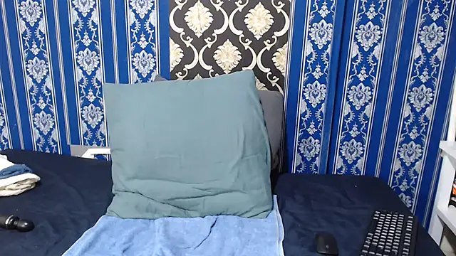 YummyBrownyxx online show from 06/26/26, 07:18