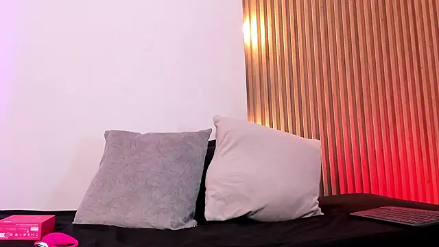 Violeta queen1 online show from 06/10/26, 02:05