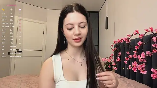 Snapshot of Rose_Retslav chatting on 04/15/26, 06:20 Rose Retslav online show from 04/15/26, 06:20