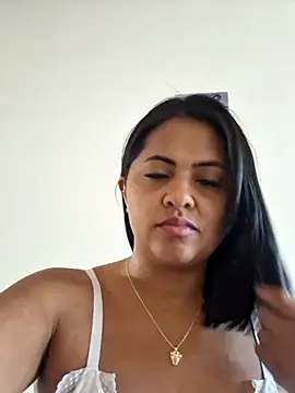 Snapshot of Ayla_Phone chatting on 04/20/26, 08:54 Ayla Phone online show from 04/20/26, 08:54