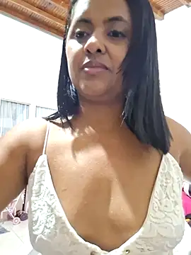 Snapshot of Ayla_Phone chatting on 05/16/26, 03:25 Ayla Phone online show from 05/16/26, 03:25