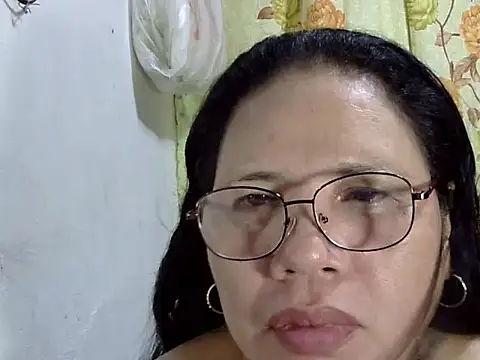 Snapshot of HottyCurlyPeanut chatting on 04/25/26, 02:58 HottyCurlyPeanut online show from 04/25/26, 02:58