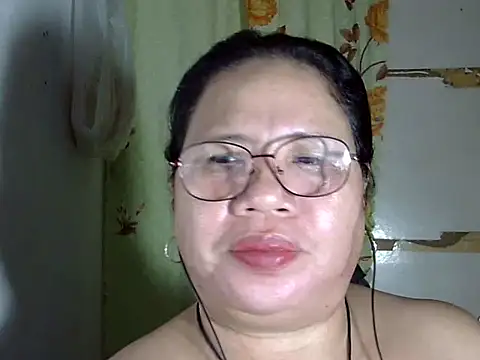 Snapshot of HottyCurlyPeanut chatting on 05/11/26, 08:06 HottyCurlyPeanut online show from 05/11/26, 08:06