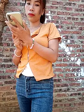 Snapshot of Elena_Mia chatting on 05/15/26, 11:34 Elena Mia online show from 05/15/26, 11:34