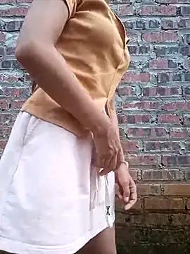 Elena Mia online show from 07/08/26, 10:53