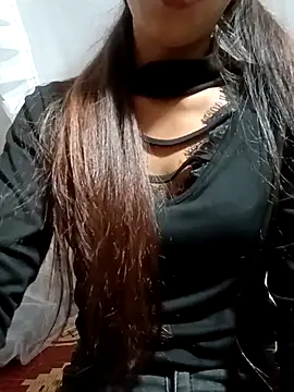 Elena Mia online show from 07/28/26, 11:17
